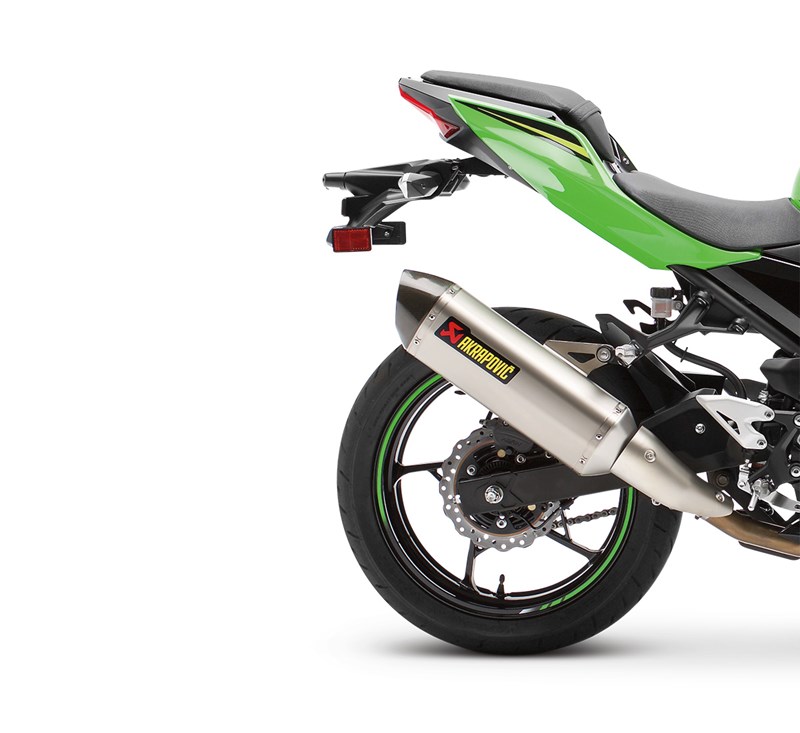 NINJA® ABS Ninja® 400 / Z400 Akrapovic Slip-On | Kawasaki Corp.,