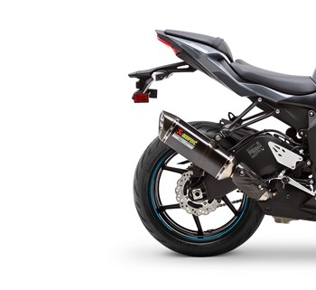 Ninja® ZX™-6R Akrapovic Slip-On Exhaust