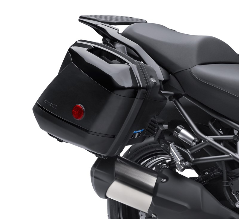 KQR™ 28 Liter Hard Saddlebag Set, Color Panel Set, Metallic Spark Black/660 detail photo 3