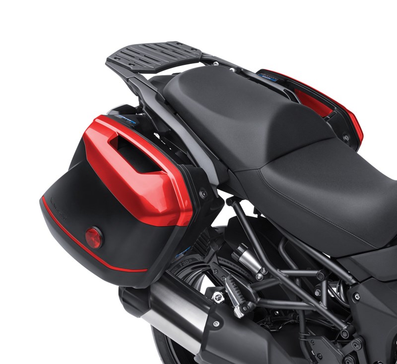 KQR™ 28 Liter Hard Saddlebag Set, Color Panel Set, Candy Fire Red/816 detail photo 1